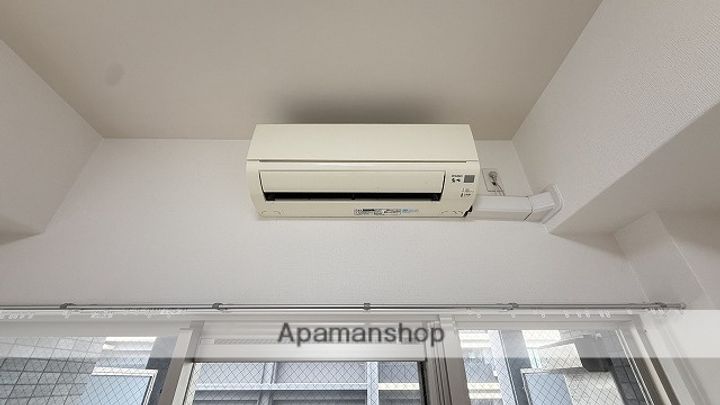 プレサンス堺筋本町駅前の内装