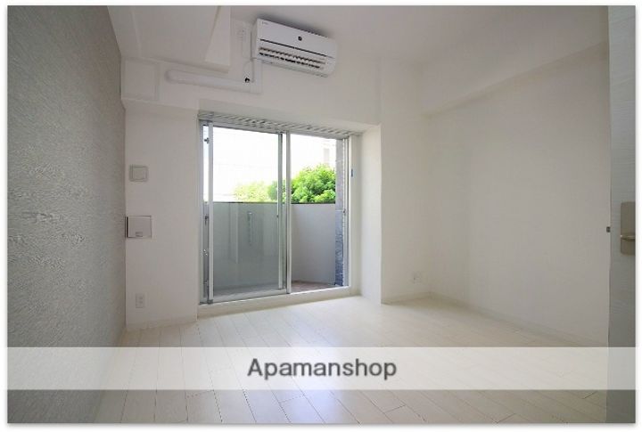 ララプレイス大阪城WESTENの内装