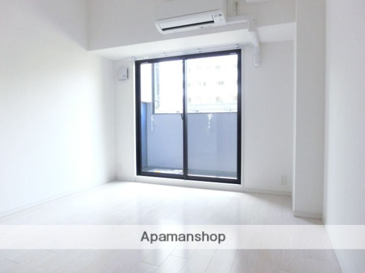 S-RESIDENCE谷町五丁目の居間