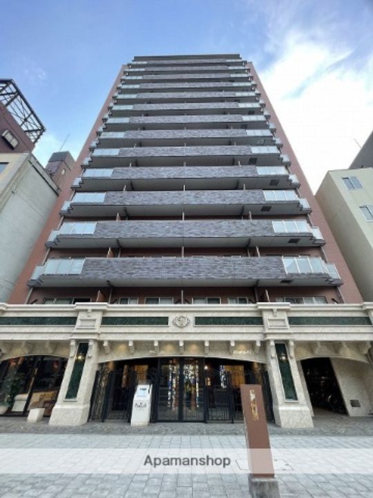 PREGIO本町の外観