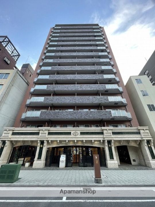 PREGIO本町の外観