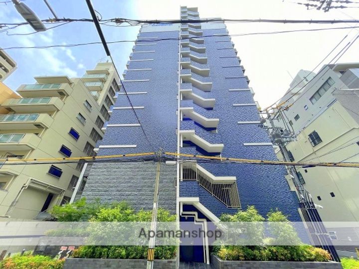 プレサンス大手前ピリオドの外観