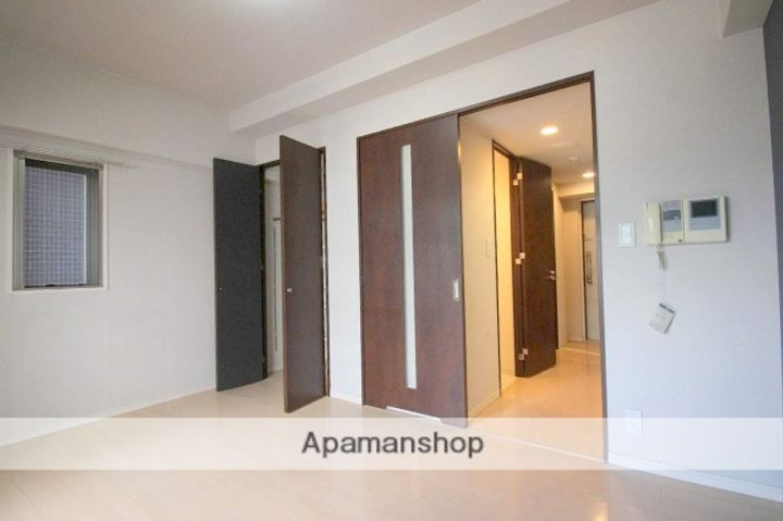 エイペックス京町堀の居間