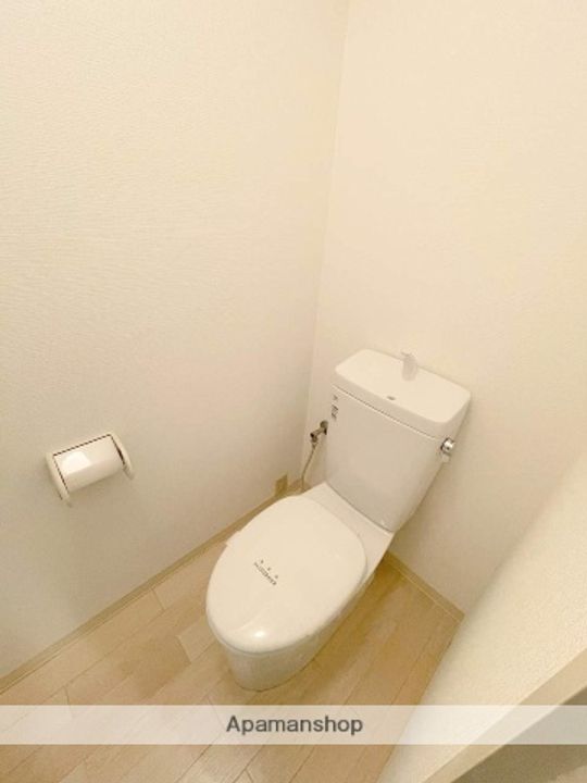 テン・フォーティのその他画像