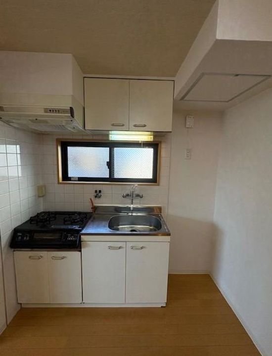 メゾンクレアスタイル202号室のキッチン