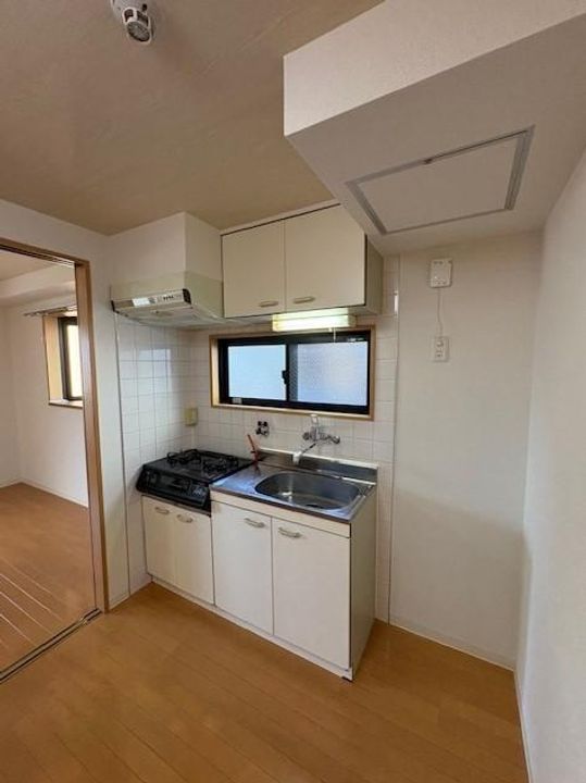メゾンクレアスタイル202号室のキッチン