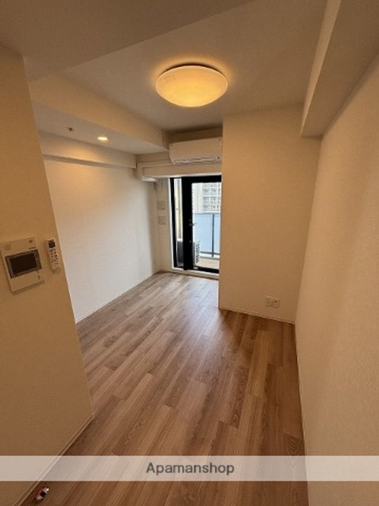 METROSA谷町六丁目NORTHの居間