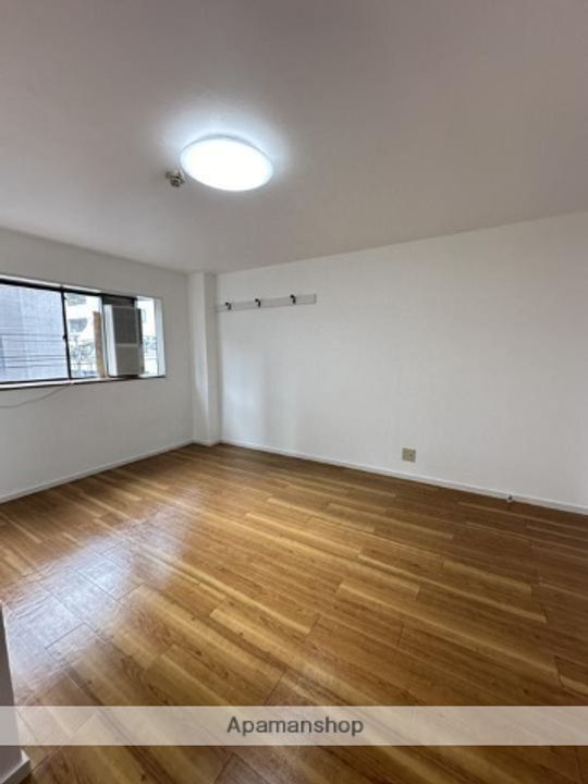 大宝北天満ロイヤルハイツの居間