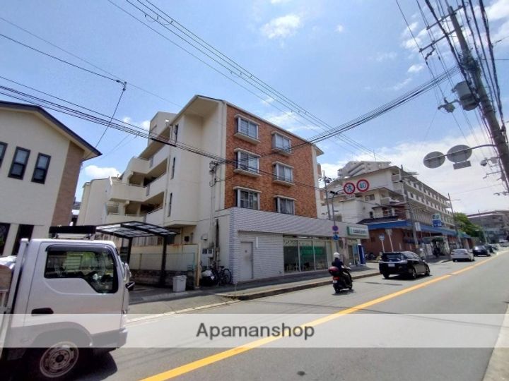 大阪府吹田市五月が丘西の賃貸マンションの外観