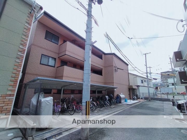 シャルム千里丘の外観