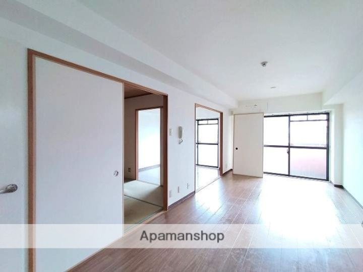 シャルム千里丘の内装