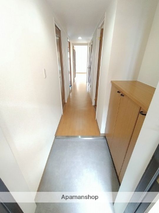 吹田野村ハイツの玄関