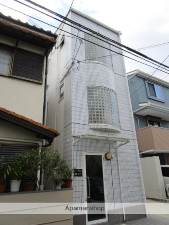 シャルム泉町の外観