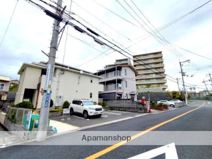 マーヴェラスコートの外観