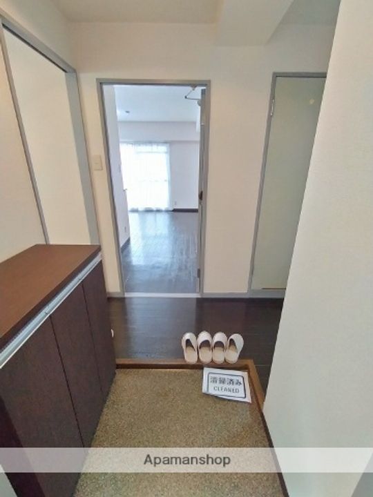 フィデース山手の玄関