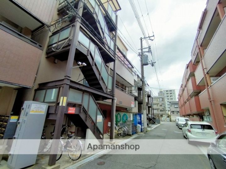 ネオハイツの外観