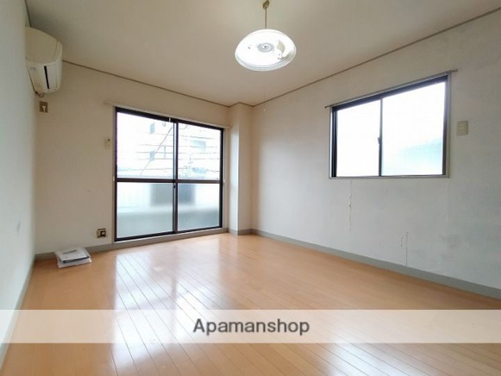 橋本マンションの内装