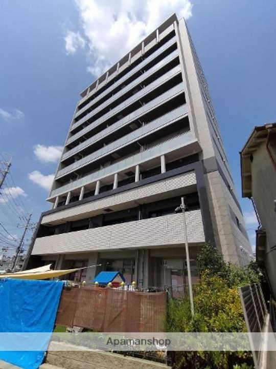 エターナ千里丘の外観