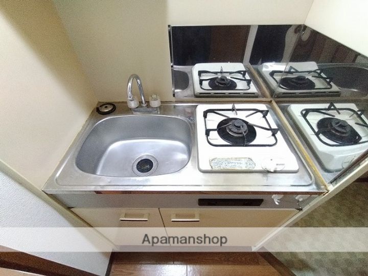 大阪府吹田市片山町1丁目の賃貸マンションのキッチン