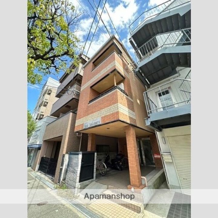 大阪府吹田市片山町1丁目の賃貸マンションの外観