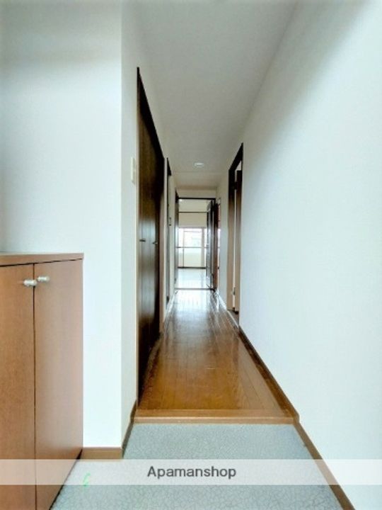 リバーサイドテラスの玄関