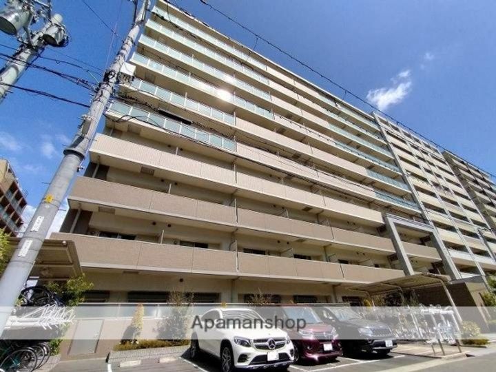 小西マンションの外観