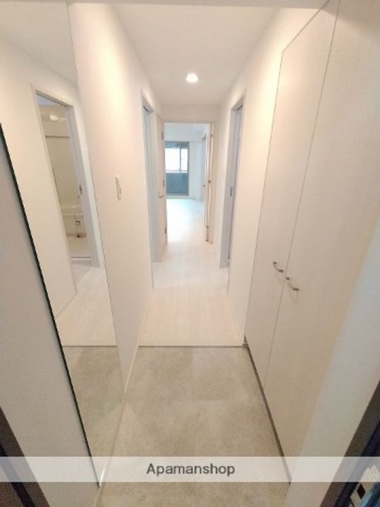 スプランディッドライズ新大阪ノースの玄関