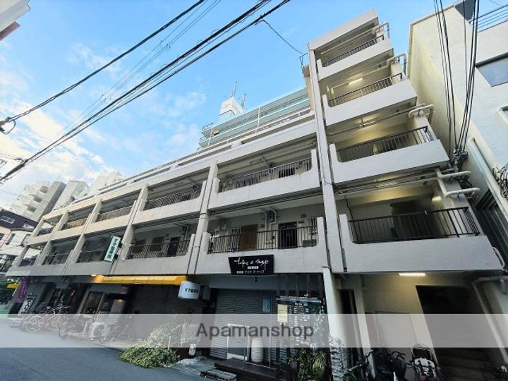都島岡本マンションの外観