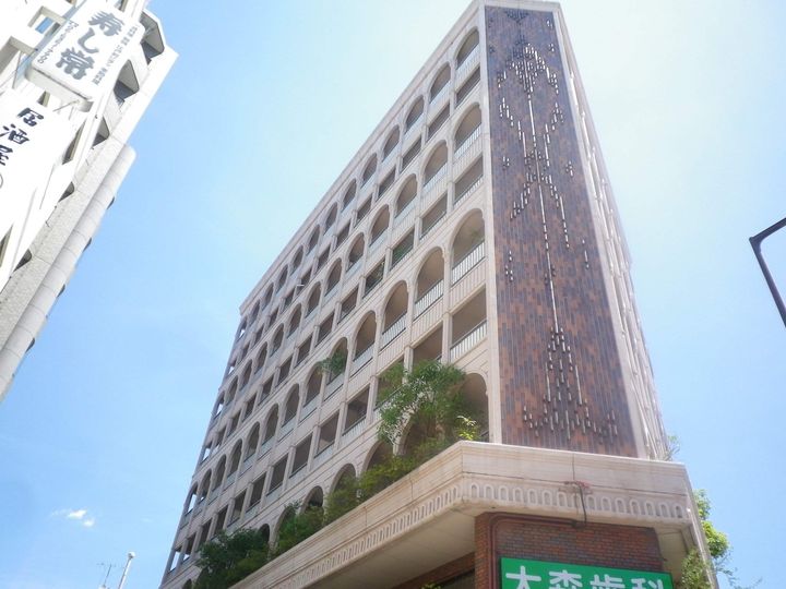 シャンピア片町の外観