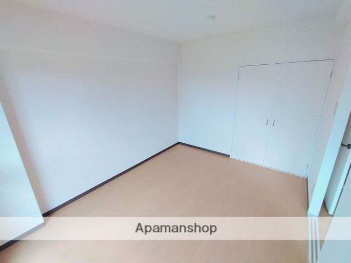 M’プラザ城東・六番館の居間