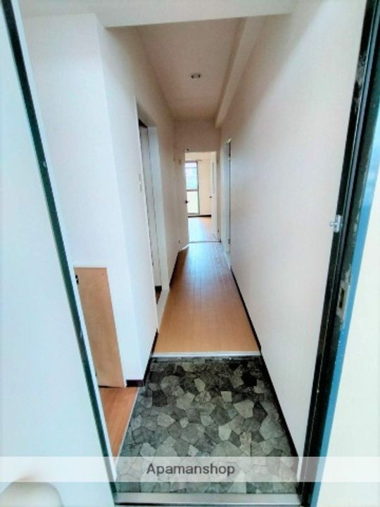 M’プラザ城東・六番館の玄関