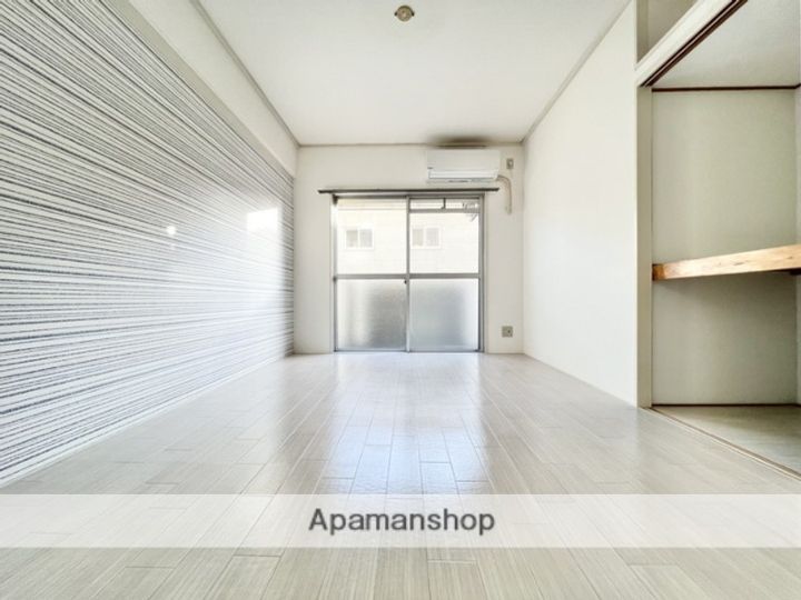 アルパ山口の内装