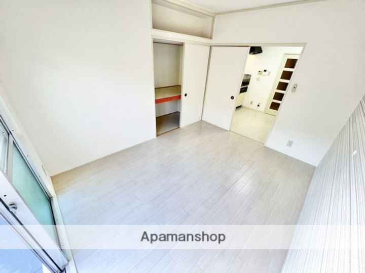 アルパ山口の内装