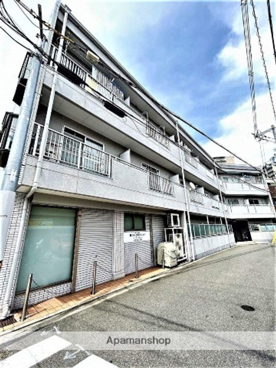 第3ロックマンションの外観