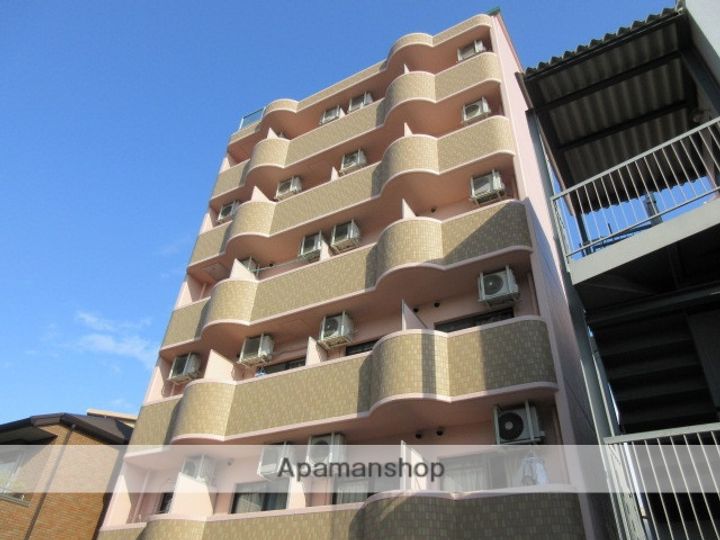 メゾンマルシェアンの外観