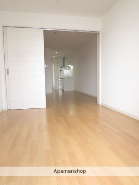 ロータス赤川の居間