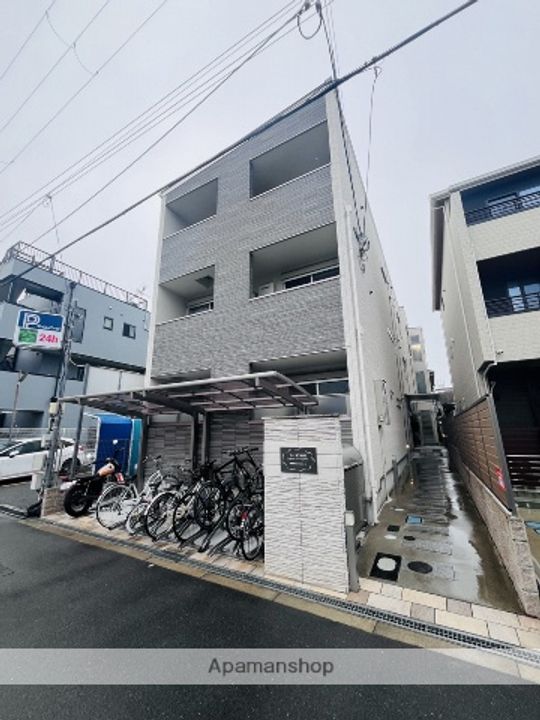 ロータス赤川の外観