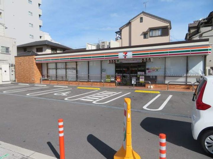 アヴェニュー暁町203号室の周辺