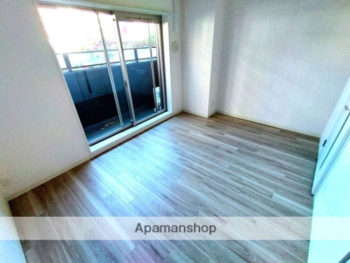 ララプレイス ザ・京橋ステラの居間