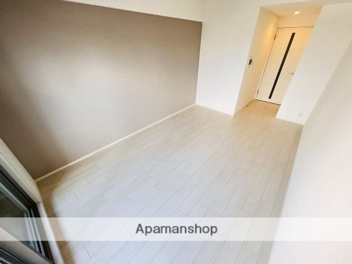 ワールドアイ都島高倉町(旧 都島高倉町NOAH)の居間