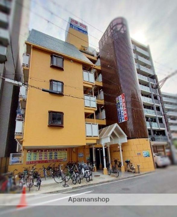 エステマール大阪城の外観