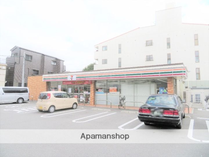 変なアパート内代の周辺