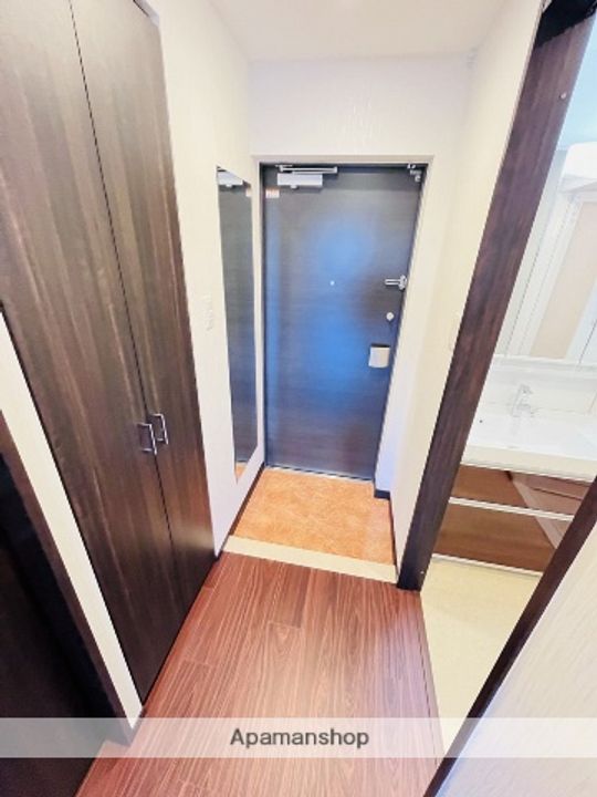 プレジオ三国ASIANの玄関