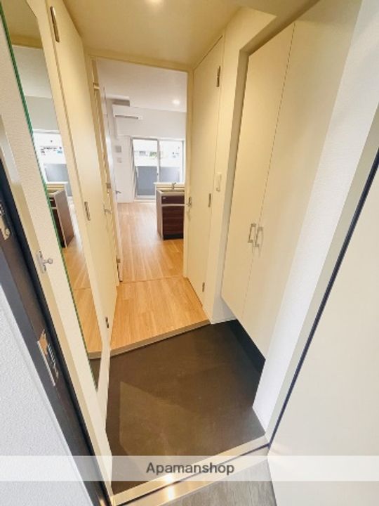 セレニテ新大阪グランデ ミリューの玄関