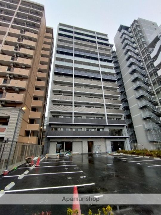 エスリード新大阪ザ・プレミアEASTの外観