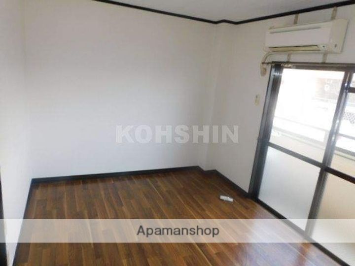 ライプハイツの居間