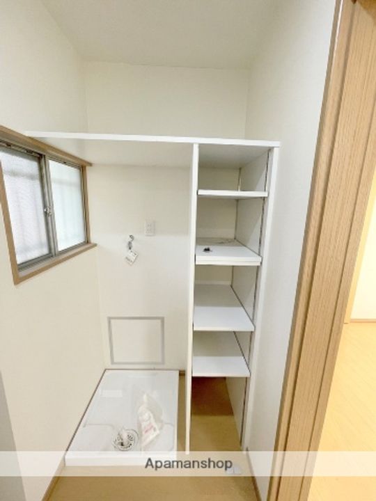 大阪府堺市堺区西湊町1丁の賃貸アパートの内装