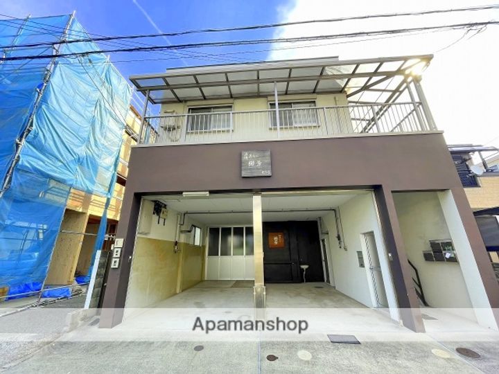 大阪府堺市堺区西湊町1丁の賃貸アパートの外観