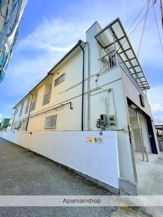 大阪府堺市堺区西湊町1丁の賃貸アパートの外観