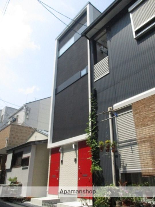 大阪府堺市堺区甲斐町西3丁の賃貸アパートLの外観